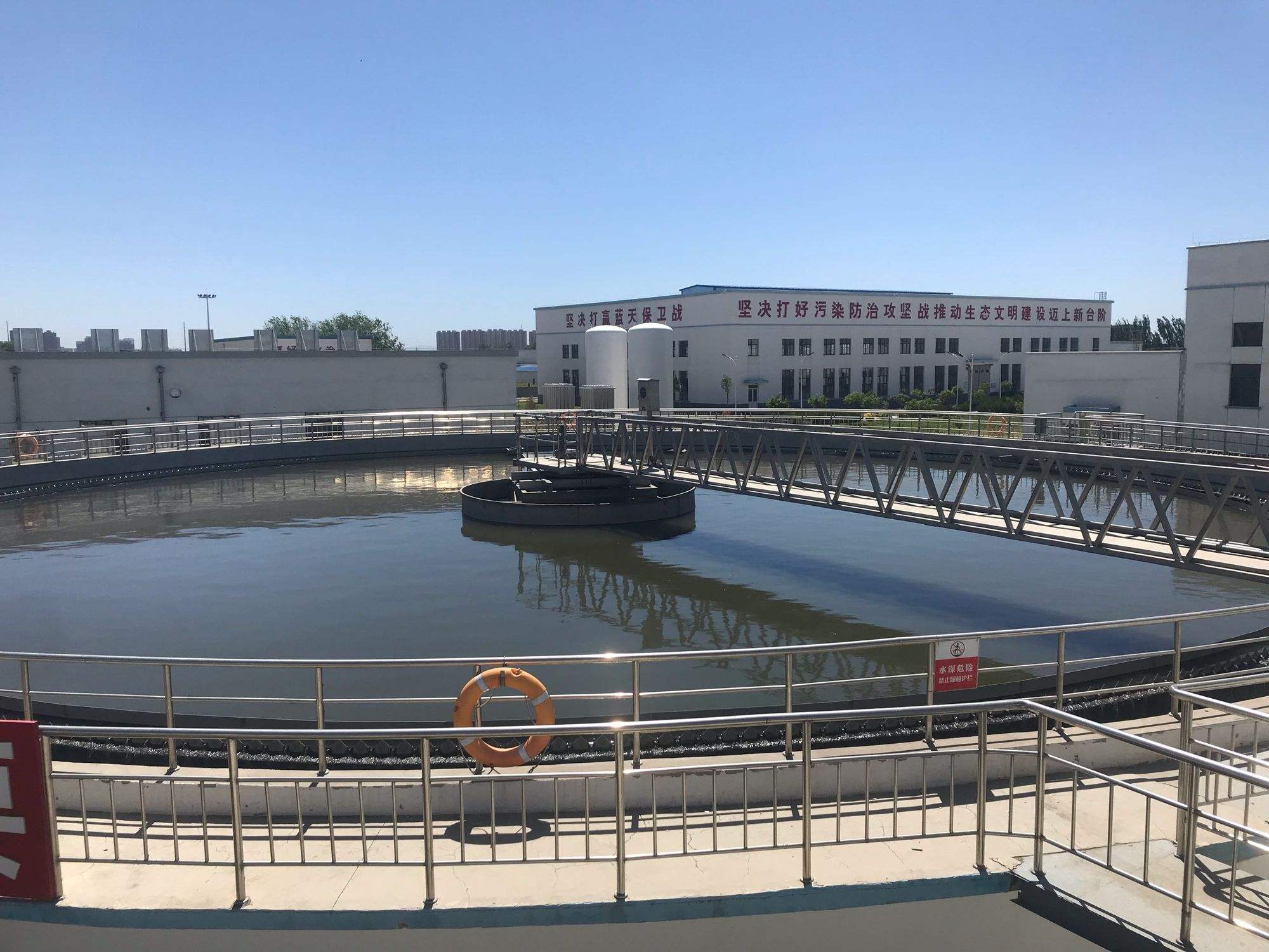 柠檬酸、葡萄糖与醋酸钠:提升工业生产与环保的关键化学品(图1) e97467cd9dd7387e6efdee53ad848a25.jpeg