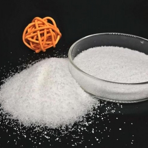 聚丙烯酰胺、草酸与氢氧化钠：提升工业生产效率的关键化学品